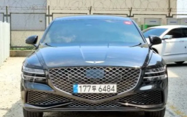G80RG3 중고차 G80(RG3) 3.5 가솔린 터보 AWD 매물 사진 9 - 2022/01 52,557km